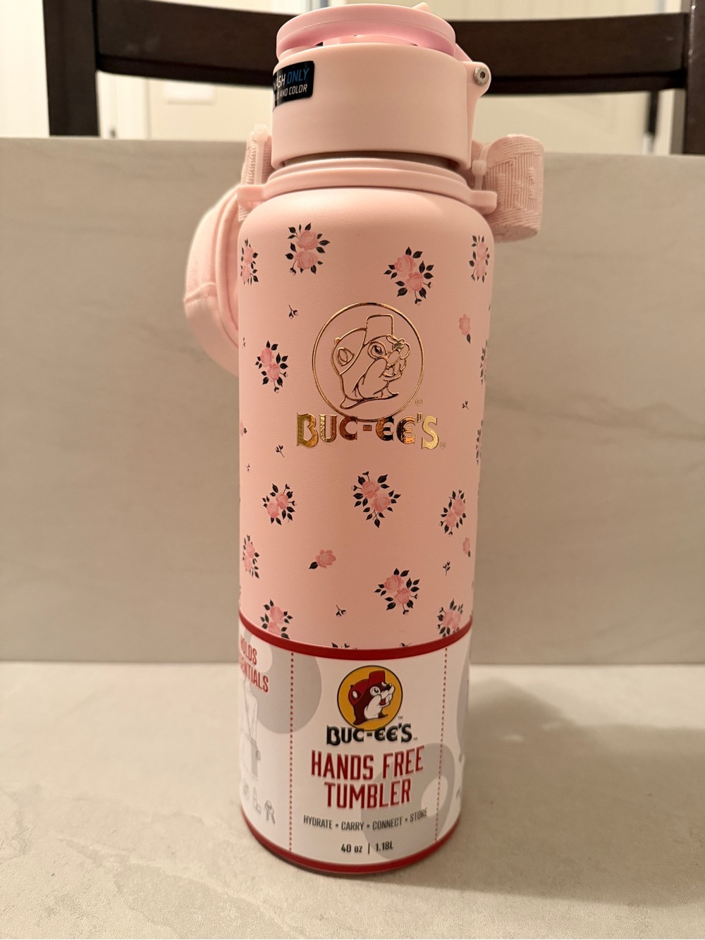 Buc-ee's Hands Free Tumbler 40oz Pink Floral Insulated Flip Lock Lid Strap
